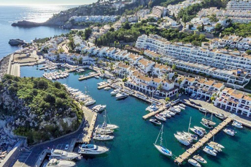 Pushe Marina Del Este Beach & Sport 2 Альмуньекар Экстерьер фото